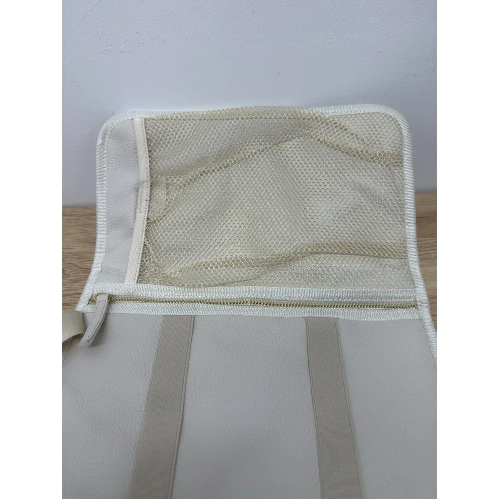 Zaveena Portable Diaper Changing‎ Pad Ivory Pockets Wristlet #52